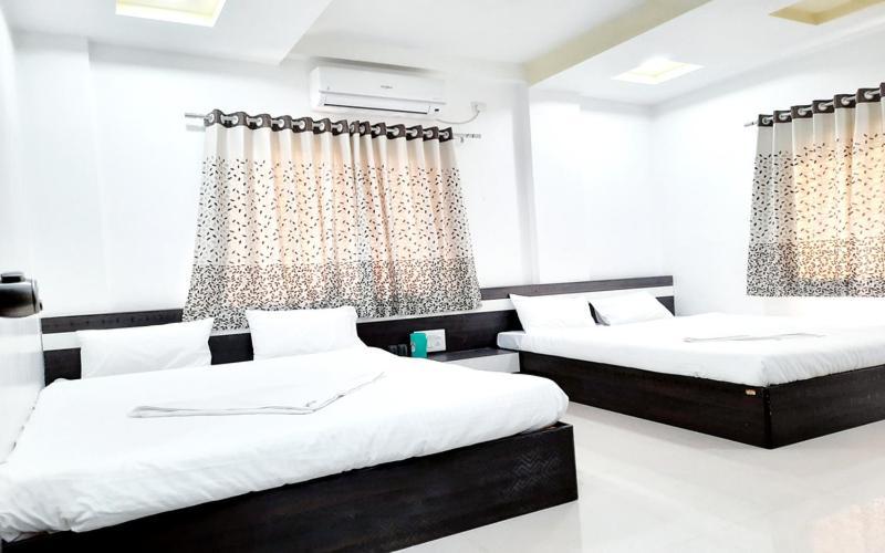 Hotel United House Shirdi Exterior foto